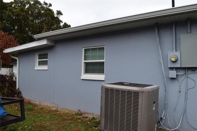 8304 DOT LANE, Orlando, FL 32809