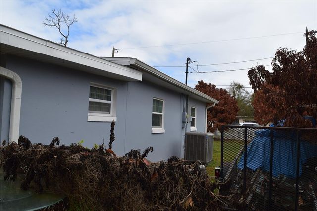 8304 DOT LANE, Orlando, FL 32809