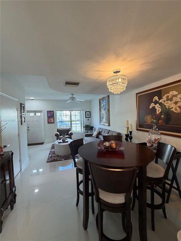 16619 Hemingway Dr, Weston, FL 33326