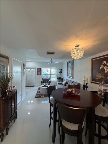 16619 Hemingway Dr, Weston, FL 33326