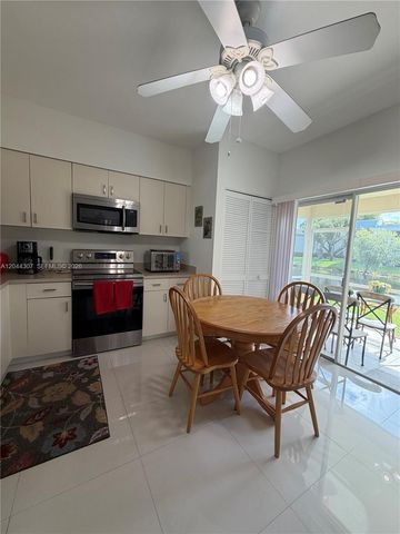 16619 Hemingway Dr, Weston, FL 33326