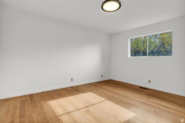 3385 W MEADOWBROOK DR, West Valley City, UT 84119