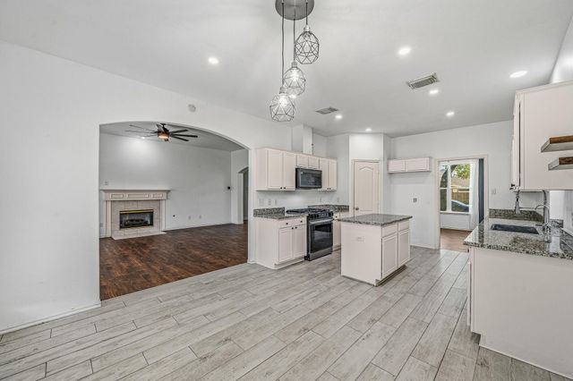 15218 Hidden Hollow Lane, Sugar Land, TX 77498