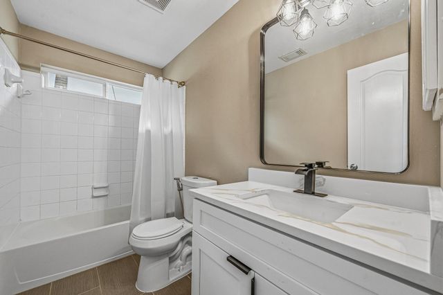 15218 Hidden Hollow Lane, Sugar Land, TX 77498