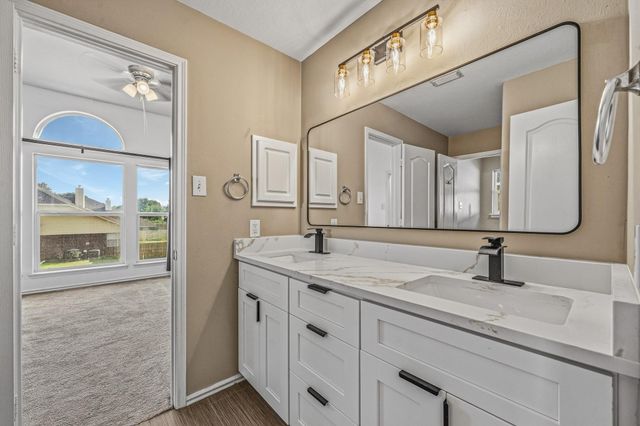 15218 Hidden Hollow Lane, Sugar Land, TX 77498