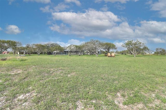 1010 First St, Bayside, TX 78340