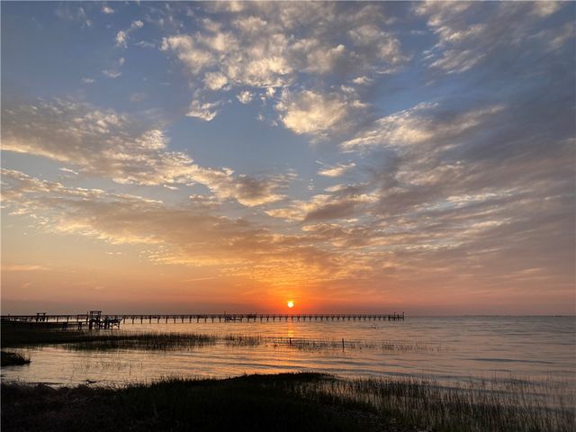 1010 First St, Bayside, TX 78340