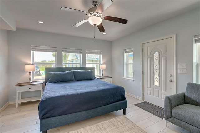 1010 First St, Bayside, TX 78340