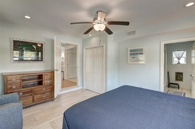 1010 First St, Bayside, TX 78340