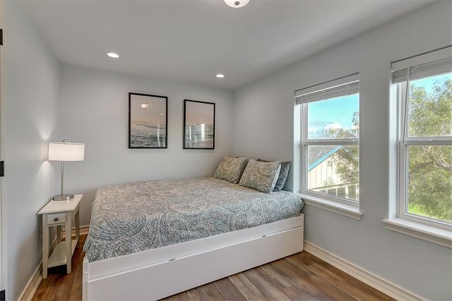 1010 First St, Bayside, TX 78340