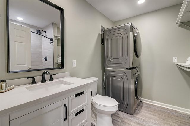 1010 First St, Bayside, TX 78340