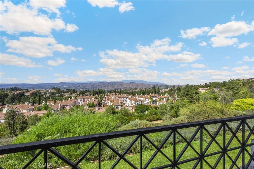 8063 E Sandstone Drive, Anaheim Hills, CA 92808 — photo 3