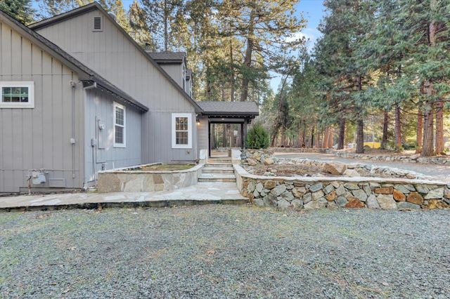 13202 Quaker Hill Cross, Nevada City, CA 95959