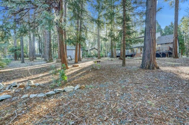 13202 Quaker Hill Cross, Nevada City, CA 95959