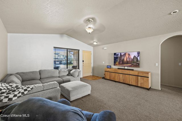 7290 N Bandon LN, Coeur D'alene, ID 83815