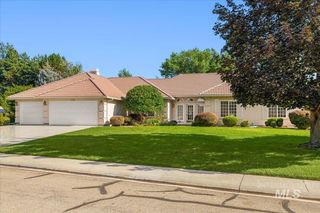 1724 E Chatham, Eagle, ID 83616
