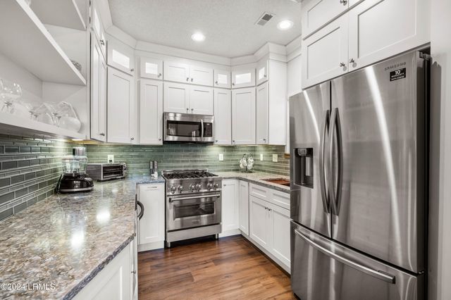 817 15th St Unit F, Port Royal, SC 29935