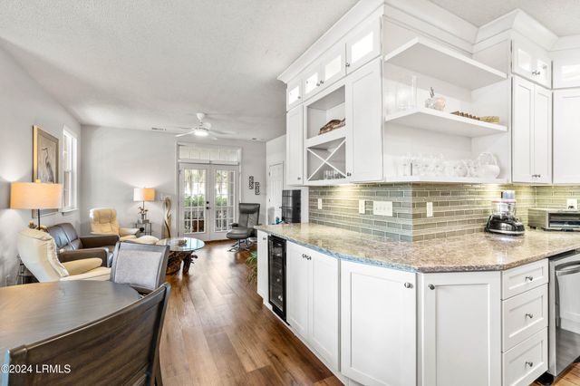817 15th St Unit F, Port Royal, SC 29935