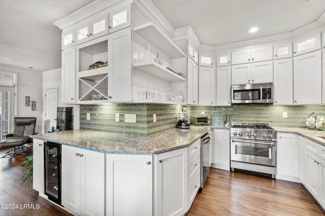 817 15th St Unit F, Port Royal, SC 29935