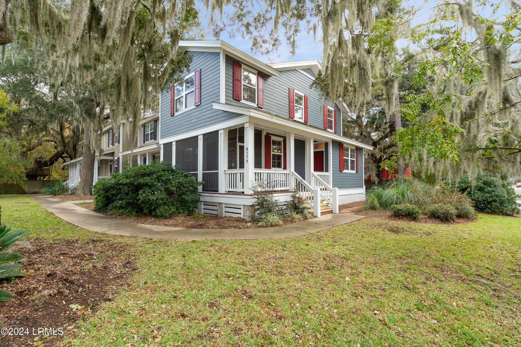 817 15th St Unit F, Port Royal, SC 29935