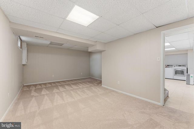 1465 KINGSTREAM DR, Herndon, VA 20170