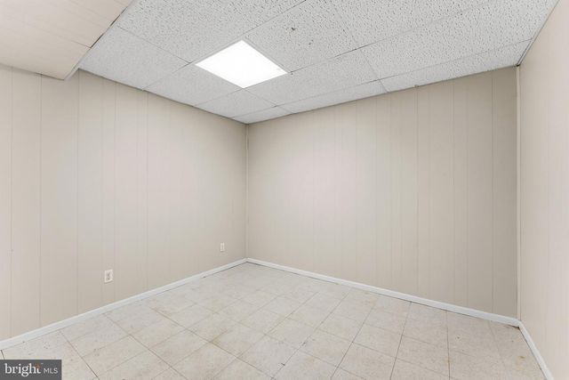 1465 KINGSTREAM DR, Herndon, VA 20170