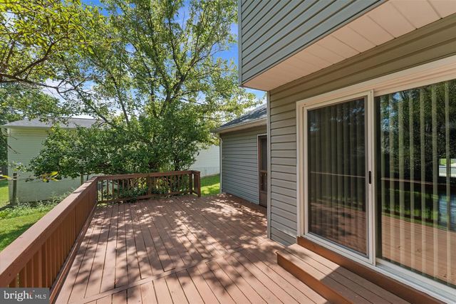 1465 KINGSTREAM DR, Herndon, VA 20170