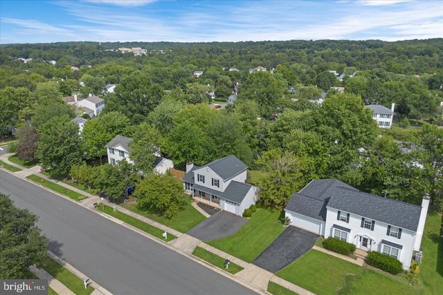 1465 KINGSTREAM DR, Herndon, VA 20170