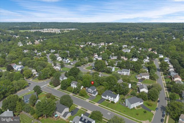 1465 KINGSTREAM DR, Herndon, VA 20170