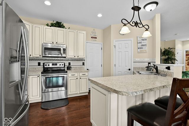 6107 W Brickell Lane, Mccordsville, IN 46055