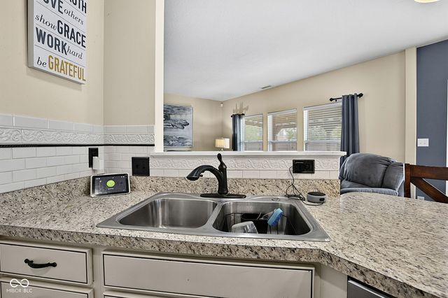 6107 W Brickell Lane, Mccordsville, IN 46055