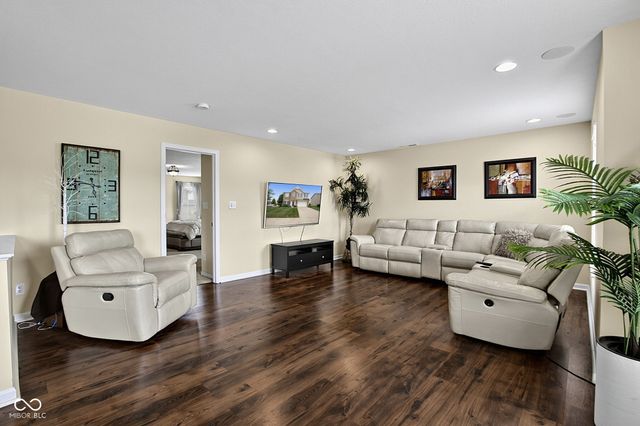 6107 W Brickell Lane, Mccordsville, IN 46055