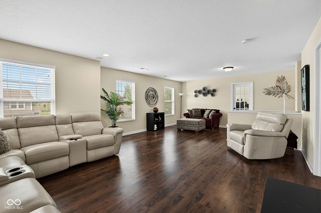 6107 W Brickell Lane, Mccordsville, IN 46055