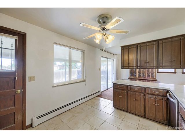 6140 Wright St, Arvada, CO 80004