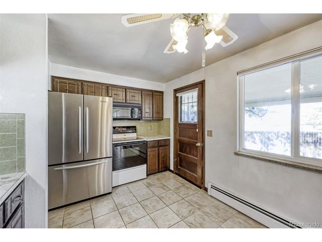 6140 Wright St, Arvada, CO 80004