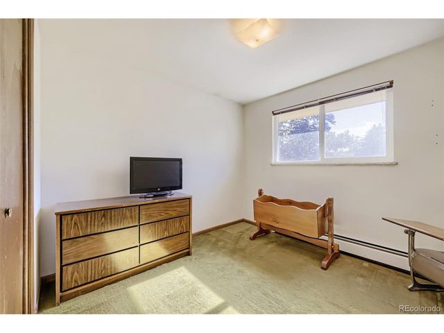 6140 Wright St, Arvada, CO 80004