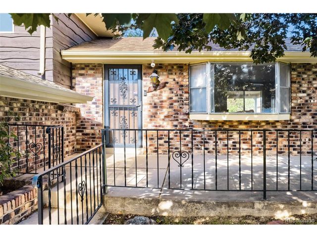 6140 Wright St, Arvada, CO 80004
