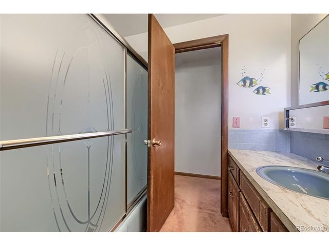 6140 Wright St, Arvada, CO 80004