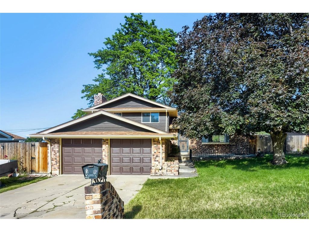 6140 Wright St, Arvada, CO 80004
