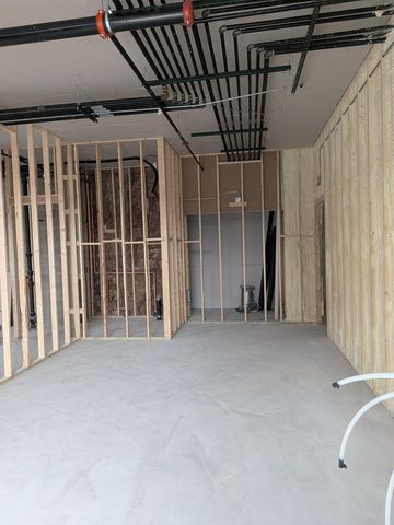 2224 W Grand Avenue, Chicago, IL 60612