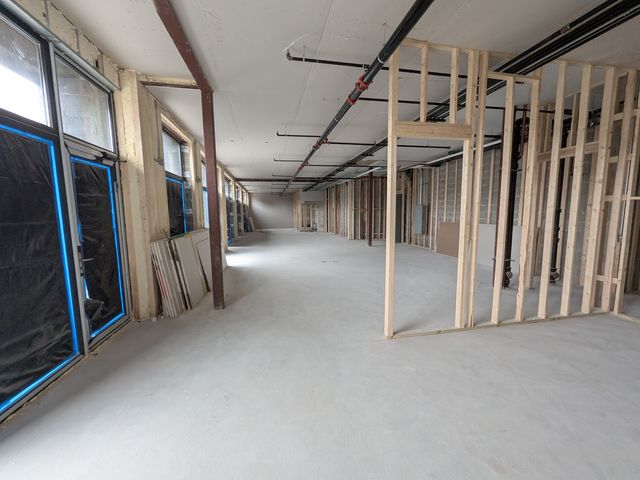 2224 W Grand Avenue, Chicago, IL 60612