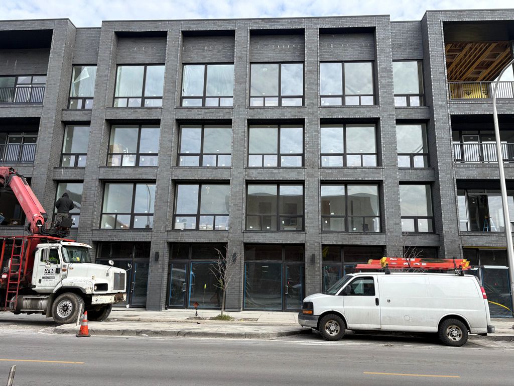 2224 W Grand Avenue, Chicago, IL 60612