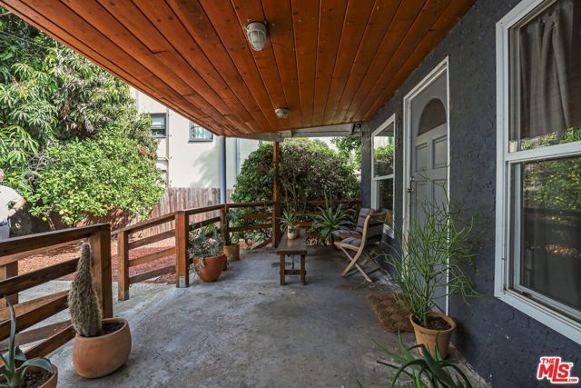 1614 Grafton Street, Los Angeles, CA 90026