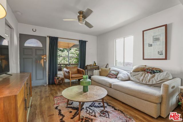 1614 Grafton Street, Los Angeles, CA 90026