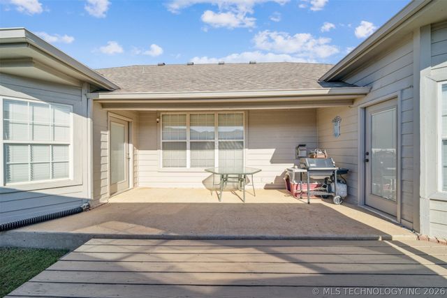 9608 N 100th East Avenue, Owasso, OK 74055