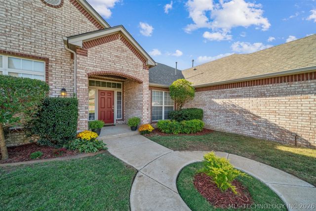 9608 N 100th East Avenue, Owasso, OK 74055