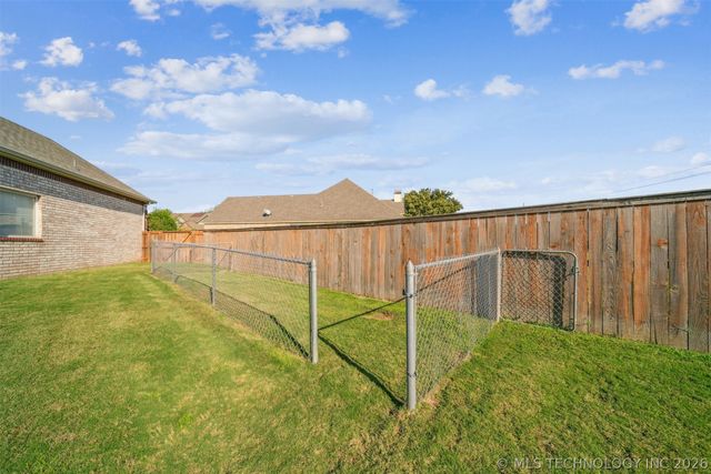 9608 N 100th East Avenue, Owasso, OK 74055