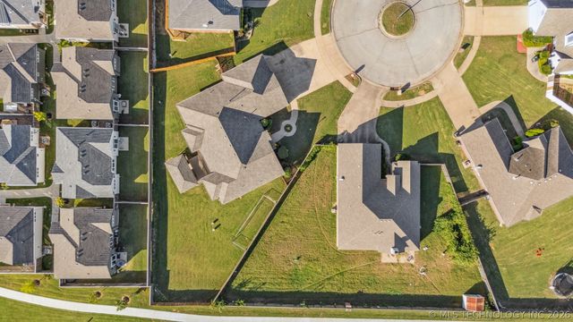 9608 N 100th East Avenue, Owasso, OK 74055