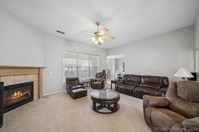 9608 N 100th East Avenue, Owasso, OK 74055
