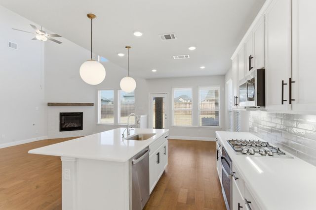 3804 Bluestem Boulevard, Denton, TX 76226